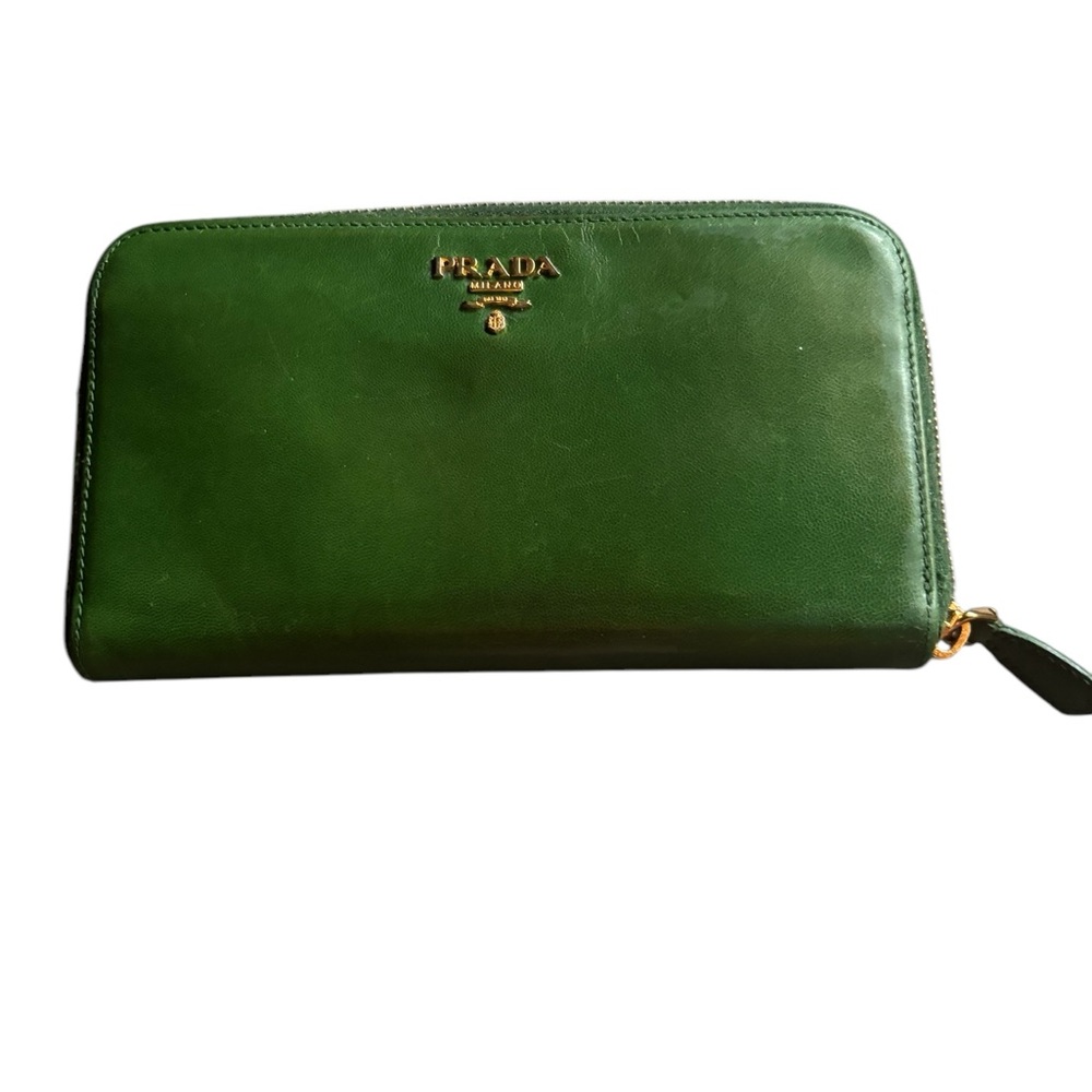 Prada Green Long Leather Zipper Wallet Excellent Condition - Picture 1 of 16